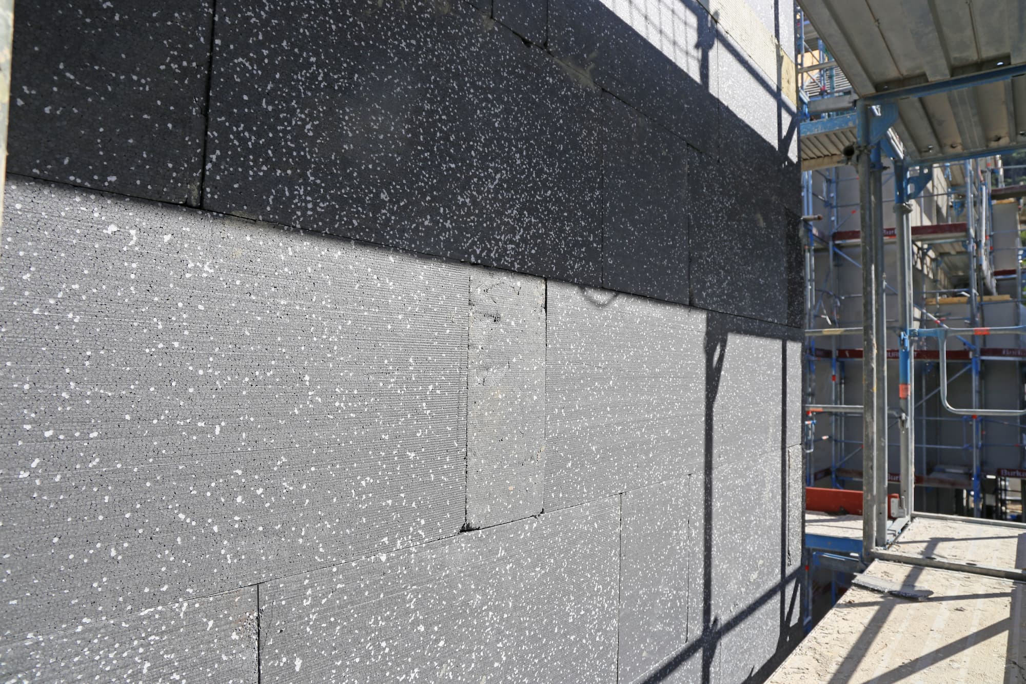 Pourquoi certaines fa&ccedil;ades vieillissent mal sans isolation ext&eacute;rieure adapt&eacute;e ? Lingolsheim